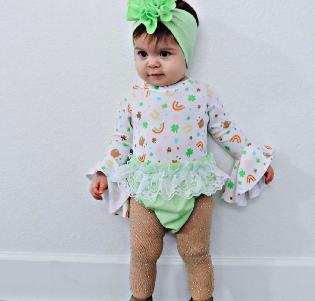 Daisy bell sleeve Tee